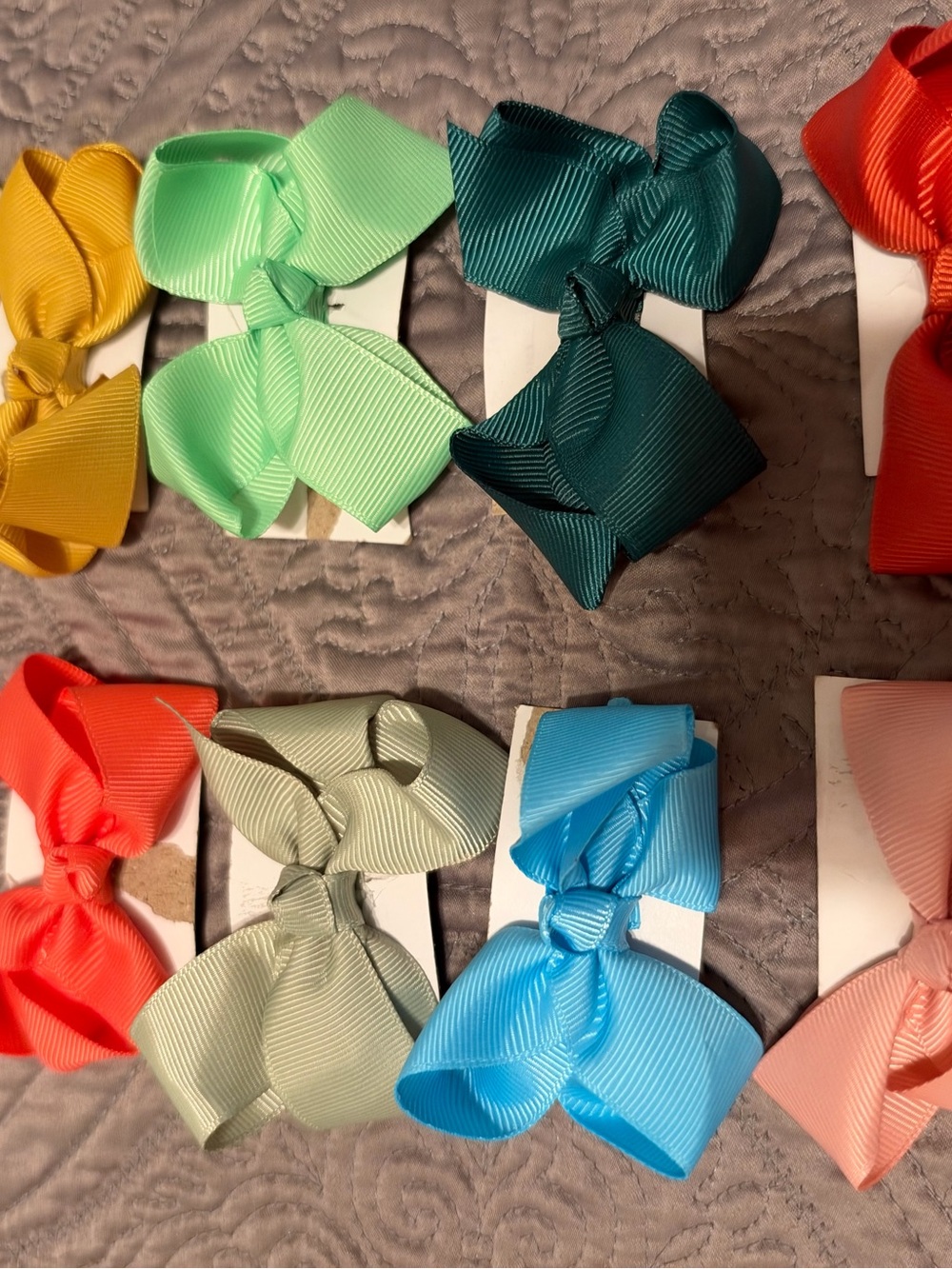 10 piece Hair Bow Set in Red & Green NWOT